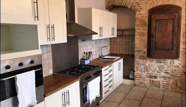 A vendre par Tarn Aveyron Immobilier Caractere, 81,TARN,Cordes sur ciel, Maison de ville parfaitement restaurée de 180m2 sur environ 300m2 de terrain,TAIC Immobilier