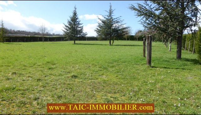 Avendre,12,Aveyron,terrain constructible,atelier artisanal,1 hectare,taic immobilier