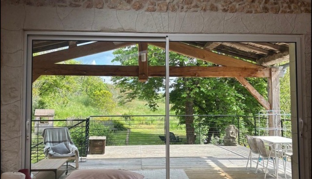 A vendre,taic immobilier,tarn aveyron immobilier,agence immobiliere cordes sur ciel,81,tarn,realmont,Charmant corps de ferme rénové de 275m2 avec Gîte et dépendances sur 1Ha,puits