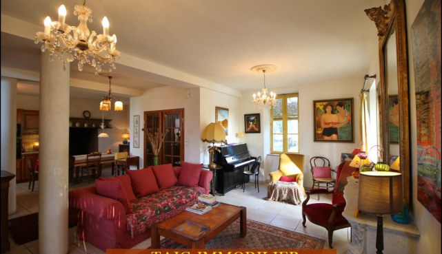 A vendre par Tarn Aveyron Immobilier,12,Aveyron,Ancien presbytere 150m2 renove,1700m2 de terrain,charme,calme