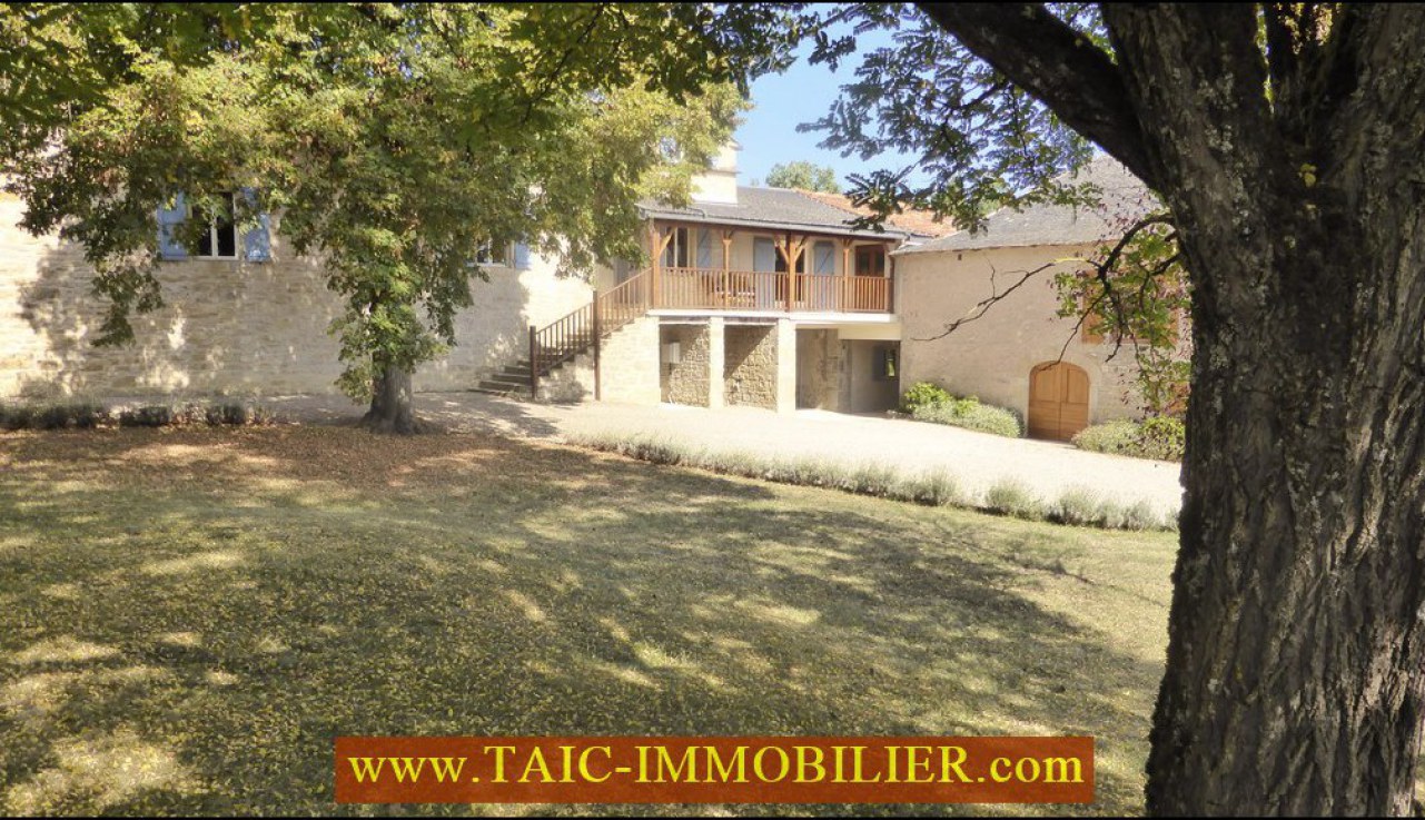 a vendre,82,tarn et garonne,st antonin noble val,caussade,laguepie,luxueuse maison,hectare,charme,calme,piscine,abris chevaux,vue,degage,taic immobilier,tarn aveyron immobilier caractere,albi,montauban,agence immobiliere de prestige,cordes sur ciel