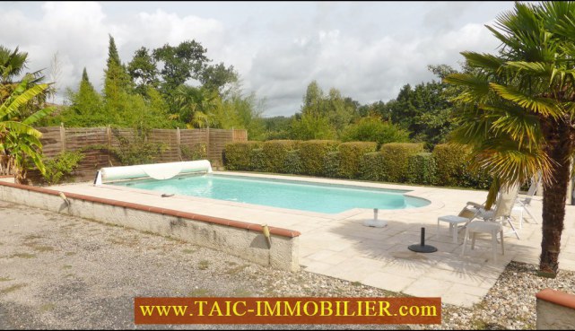 a vendre,81,tarn,gaillac,albi,castelnau de montmiral,propriété,350m2,piscine,dépendances,hectare,calme,vue,tarn aveyron immobilier,caractere,taic immobilier,agence immobiliere cordes sur ciel