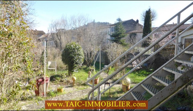 a vendre,81,tarn,cordes sur ciel,maison de ville,150m2,terrain,vue cite,garage,taic agence immobiliere cordes sur ciel