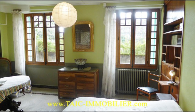 A vendre,12,aveyron,jolie maison de village,parc,puits,tanus,requista,calme,charme,agence immobiliere cordes sur ciel,tarn,taic immobilier