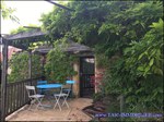 A vendre par Tarn Aveyron Immobilier Caractere, secteur Millau, aveyron,Hameau à vocation touristique composé de 4 maisons idéalement situé au pied d'un château médiéval surplombant les Gorges du Tarn.