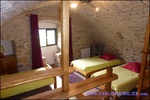 A vendre par Tarn Aveyron Immobilier Caractere, secteur Millau, aveyron,Hameau à vocation touristique composé de 4 maisons idéalement situé au pied d'un château médiéval surplombant les Gorges du Tarn.