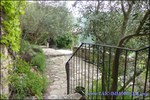 A vendre par Tarn Aveyron Immobilier Caractere, secteur Millau, aveyron,Hameau à vocation touristique composé de 4 maisons idéalement situé au pied d'un château médiéval surplombant les Gorges du Tarn.
