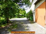 A vendre par TAIC Immobilier Graulhet Maison de Maître sur 7,5 hectares avec piscine et dépendances, boxes chevaux, prairie, puits