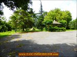 A vendre par TAIC Immobilier Graulhet Maison de Maître sur 7,5 hectares avec piscine et dépendances, boxes chevaux, prairie, puits
