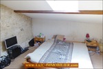 A vendre pat TAIC Immobilier, Tarn Aveyron Immobilier Caractère, agence immobilière à cordes sur ciel, A vendre Secteur Cordes sur Ciel :Maison de village sur 2 niveaux et mezzanine pour environ 95m2 et terrasse.