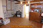 A vendre par TAIC immobilier, Tarn Aveyron Immobilier Caractère, agence immobilière Cordes sur Ciel, corps de ferme rénové 200m2, jardin 500m2, appartement indépendant, sud Villefranche de Rouergue,12,Aveyron.