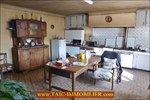 A vendre par TAIC Immobilier, Tarn Avyron Immobilier Caractère,12,Villefranche de Rouergue,Maison d'habitation,dépendances,puits,grange,garage