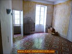 A vendre par Tarn Aveyron Immobilier Caractère agence immobilière à cordes sur Ciel : 81 - TARN , Graulhet Belle maison de Maître 330m2 à rénover sur 7300m2 de parc aux arbres bicentenaires, dépendances 160m2. Proche centre ville