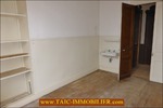 A vendre par Tarn Aveyron Immobilier Caractère,TAIC Immobilier, agence immobilière Cordes sur Ciel,Tarn,Gaillac, Maison Bourgeoise fin XVIIIiéme à rénover sur environ 250m2,garage 130m2,combles 100m2,centre village