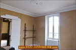 A vendre par Tarn Aveyron Immobilier Caractère,TAIC Immobilier, agence immobilière Cordes sur Ciel,Tarn,Gaillac, Maison Bourgeoise fin XVIIIiéme à rénover sur environ 250m2,garage 130m2,combles 100m2,centre village