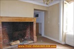 A vendre par Tarn Aveyron Immobilier Caractère,TAIC Immobilier, agence immobilière Cordes sur Ciel,Tarn,Gaillac, Maison Bourgeoise fin XVIIIiéme à rénover sur environ 250m2,garage 130m2,combles 100m2,centre village