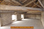 A vendre par Tarn Aveyron Immobilier Caractère,TAIC Immobilier, agence immobilière Cordes sur Ciel,Tarn,Gaillac, Maison Bourgeoise fin XVIIIiéme à rénover sur environ 250m2,garage 130m2,combles 100m2,centre village
