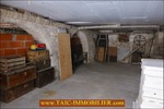 A vendre par Tarn Aveyron Immobilier Caractère,TAIC Immobilier, agence immobilière Cordes sur Ciel,Tarn,Gaillac, Maison Bourgeoise fin XVIIIiéme à rénover sur environ 250m2,garage 130m2,combles 100m2,centre village