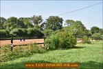A vendre, 87,Secteur Limoges,poitier,bellac,vaste propriété sur 27 Hectares composée d'une maison d'habitation, dépendances, 19 boxes , carrière,puits,rond de longe, elevage a vendre,taic-immobilier,propriété equestre,paddocks,agence immobiliere tarn avey