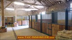 A vendre, 87,Secteur Limoges,poitier,bellac,vaste propriété sur 27 Hectares composée d'une maison d'habitation, dépendances, 19 boxes , carrière,puits,rond de longe, elevage a vendre,taic-immobilier,propriété equestre,paddocks,agence immobiliere tarn avey