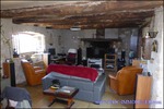A vendre par TAIC Immobilier agence immobilière à cordes sur ciel, secteur Cordes sur Ciel propriété de 860m2 sur 5 hectares, cuisine pro, salle de restaurant, puits.