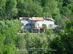 A vendre Secteur Castres. Propriété de 300m2 sur 7 hectares. Piscine, 10 boxes. Vue dominante sur une petite vallée au calme,TAIC immobilier,demeures et caractere