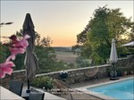 A vendre, Cordes sur Ciel,  Demeure du XVème rénovée 200m2, Piscine, Jardin arboré, Superbe vue sur la Vallée, puits,garage,