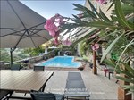 A vendre, Cordes sur Ciel,  Demeure du XVème rénovée 200m2, Piscine, Jardin arboré, Superbe vue sur la Vallée, puits,garage,