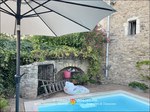 A vendre, Cordes sur Ciel,  Demeure du XVème rénovée 200m2, Piscine, Jardin arboré, Superbe vue sur la Vallée, puits,garage,