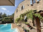 A vendre, Cordes sur Ciel,  Demeure du XVème rénovée 200m2, Piscine, Jardin arboré, Superbe vue sur la Vallée, puits,garage,