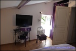 A vendre Cordes sur ciel belle Maison en pierre blanche sur 220m2 et 1 hectare de parc et prairie. Piscine.