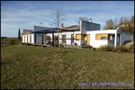 A vendre par TAIC Immobilier agence immobilière en ligne secteur Albi / Gaillac Villa d'architecte plain-pied sur 160m2 et 3000m2 de terrain en situation dominante.