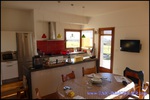 A vendre par TAIC Immobilier agence immobilière en ligne secteur Albi / Gaillac Villa d'architecte plain-pied sur 160m2 et 3000m2 de terrain en situation dominante.