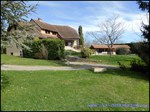 A vendre par TAIC Immobilier, Villefranche de rouergue maison d'architecte de 200m2 et sous sol 120m2,piscine,pool house,terrain 3250m2,12,aveyron