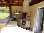 A vendre par TAIC Immobilier, Villefranche de rouergue maison d'architecte de 200m2 et sous sol 120m2,piscine,pool house,terrain 3250m2,12,aveyron