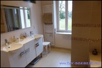 A vendre par TAIC Immobilier à Castres Grande longère de 1000m2 sur 8900m2 de terrain comprenant partie privative, 7 studios et dépendances,puit,lavoir.