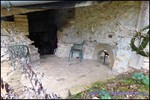 A vendre par TAIC Immobilier à Castres Grande longère de 1000m2 sur 8900m2 de terrain comprenant partie privative, 7 studios et dépendances,puit,lavoir.