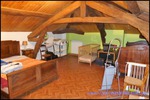A vendre par TAIC-Immobilier agence immobilière à Cordes sur Ciel, propriété de 400m2 à Albi avec carrière, 13 boxes,dépendances,puits, sur 27 hectares