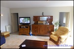 A vendre par TAIC-Immobilier agence immobilière à Cordes sur Ciel, propriété de 400m2 à Albi avec carrière, 13 boxes,dépendances,puits, sur 27 hectares