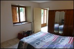 A vendre par TAIC-Immobilier agence immobilière à Cordes sur Ciel, propriété de 400m2 à Albi avec carrière, 13 boxes,dépendances,puits, sur 27 hectares