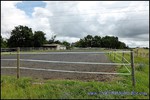 A vendre par TAIC-Immobilier agence immobilière à Cordes sur Ciel, propriété de 400m2 à Albi avec carrière, 13 boxes,dépendances,puits, sur 27 hectares