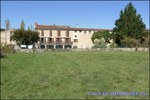 A vendre par Taic Immobilier : Cordes sur Ciel ancien corps de ferme sur 6 hectares et ses dépendances, vue sur Cordes, puits