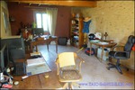 A vendre par TAIC Immobilier Secteur Cuq-Toulza Belle longère de 350m2 avec son gite de 60m2 dépendances sur 2 hectares en situation dominante.
