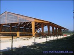 A vendre par TAIC Immobilier secteur Beaucaire Arles centre équestre sur 5ha avec manège, 15 boxes, 28 paddocks avec abris, Gard,30