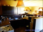 A vendre par TAIC-Immobilier Entre Castres et Réalmont Superbe corps de ferme de 350m2 avec sa maison de gardien et dépendances sur 19 hectares .Granges, Auvents, Puits,Calme