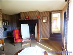 A vendre par TAIC-Immobilier Entre Castres et Réalmont Superbe corps de ferme de 350m2 avec sa maison de gardien et dépendances sur 19 hectares .Granges, Auvents, Puits,Calme
